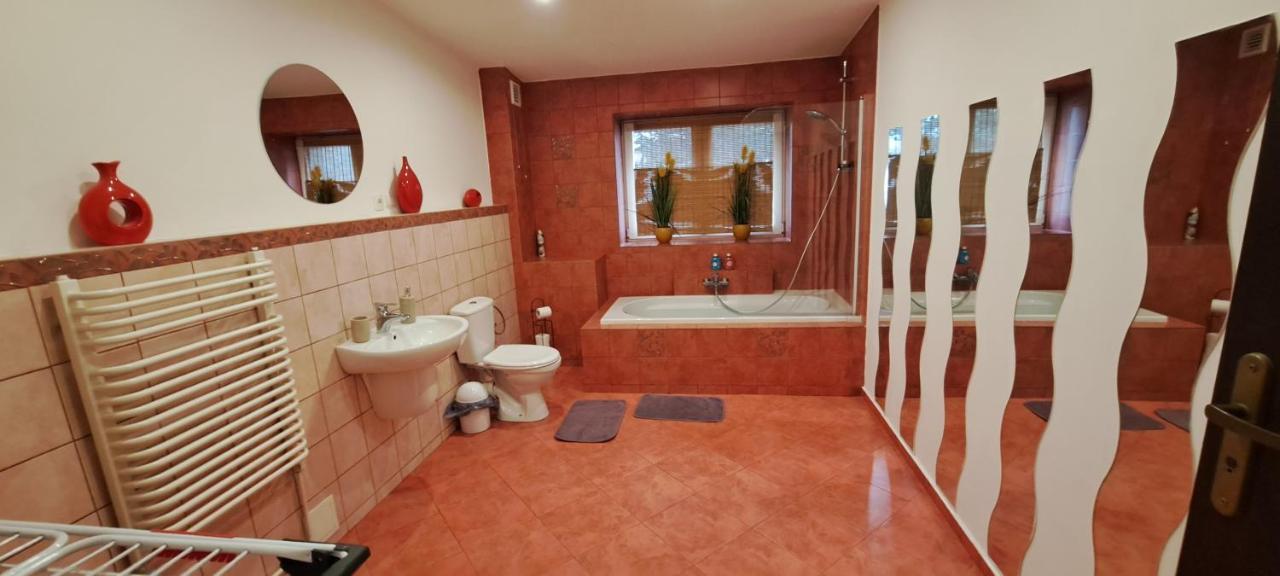Apartament Alcatraz Z Kominkiem Каменна Гора Екстериор снимка